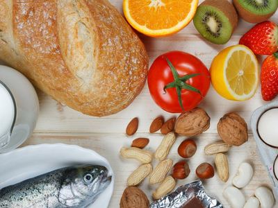 Cara Memperkenalkan Makanan Baru pada Bayi dengan Aman