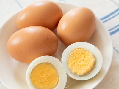 Kapan Bayi Boleh Makan Telur? Panduan Lengkap dan Aman