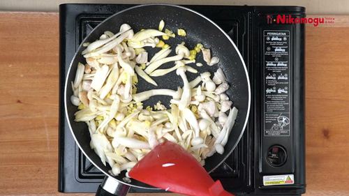 Tumis Ayam dan Jamur – langkah 1
