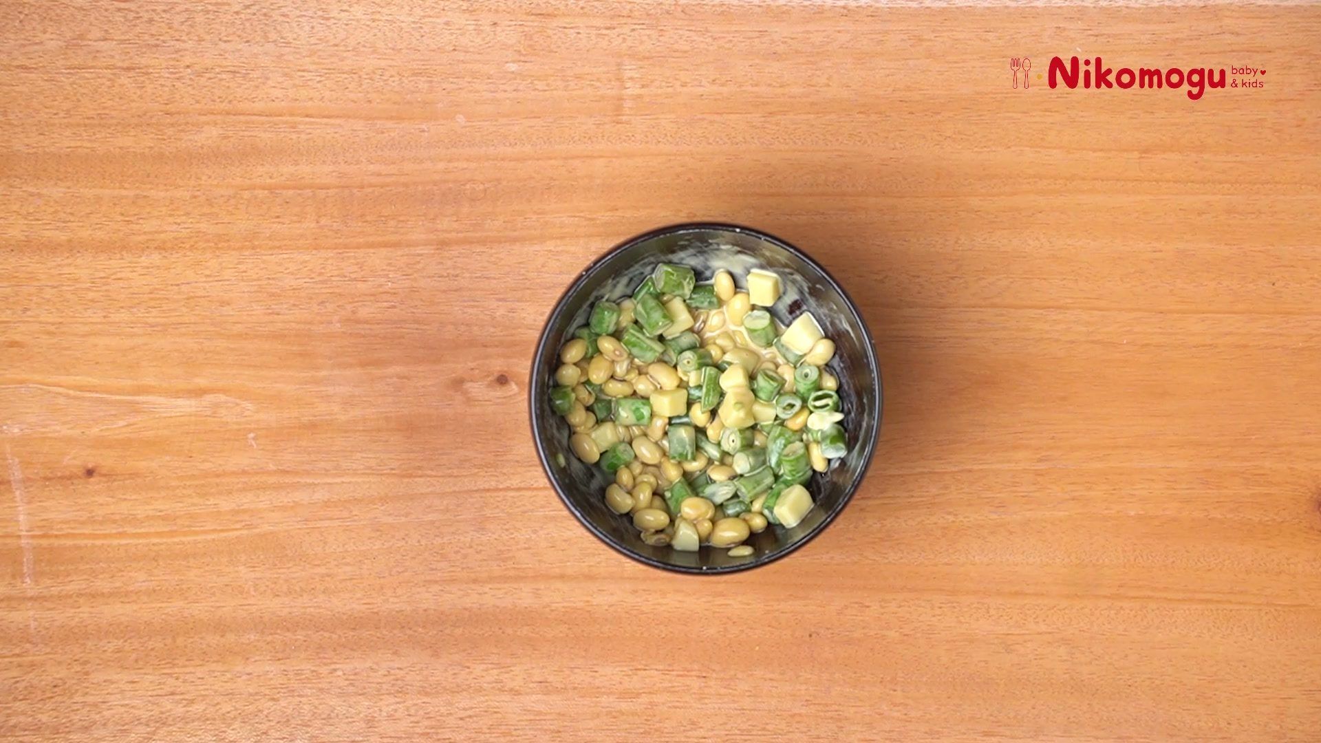 Salad Kedelai dan Keju