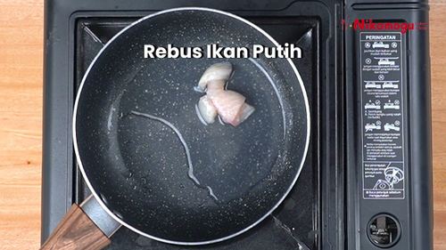 Bubur Roti Ikan Bayam Ubi – langkah 1