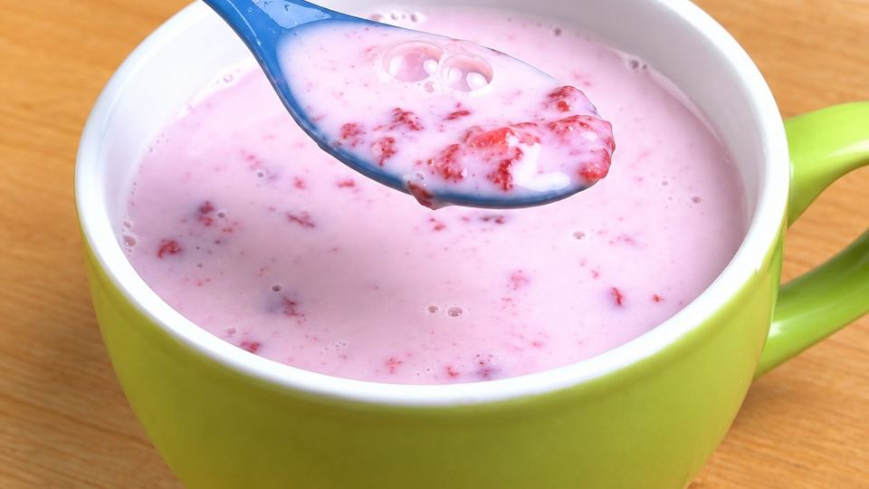 Dessert Susu Kedelai Stroberi